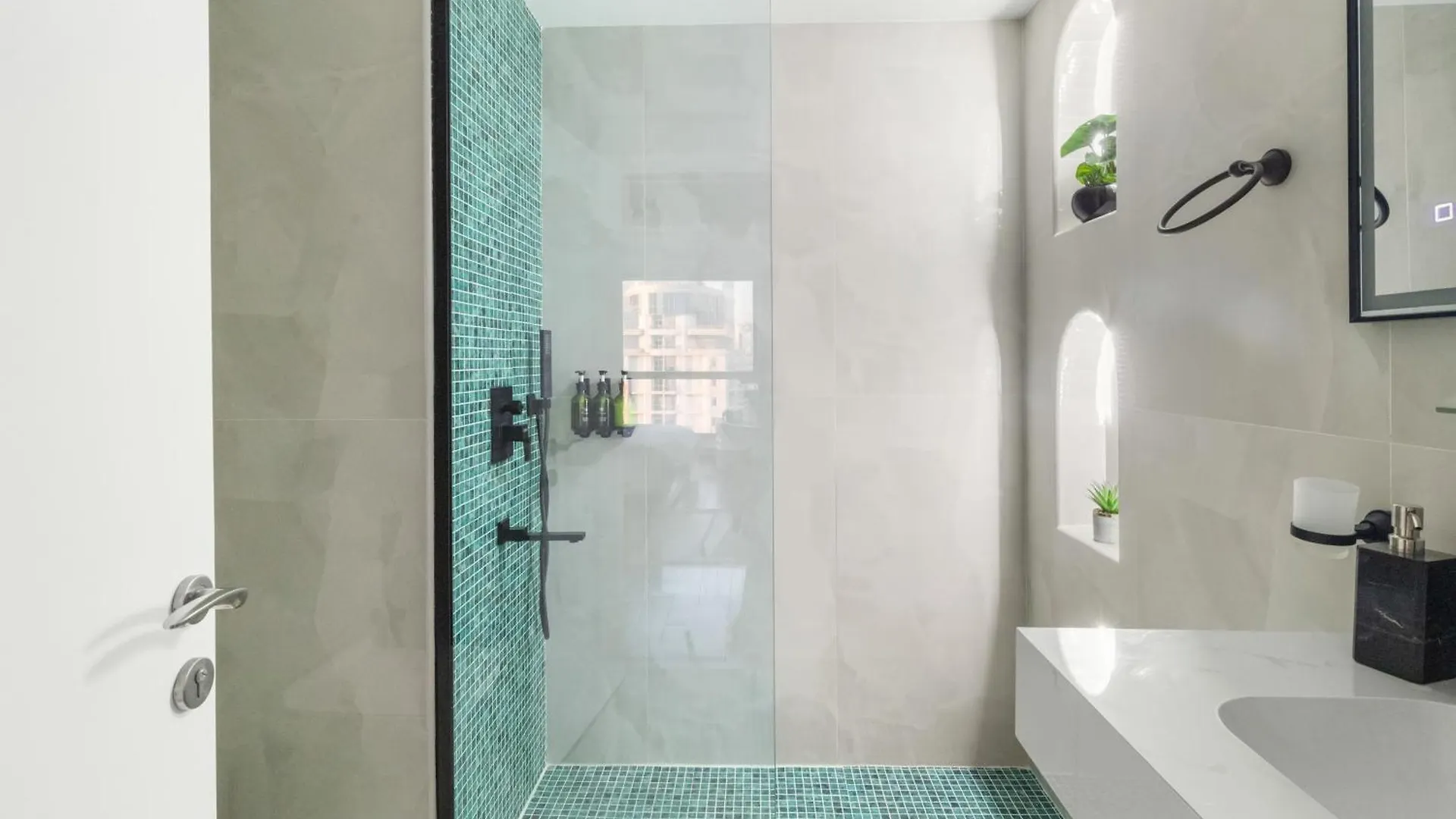 2Br Marina View - Beach Access - Sleeps 8 In Jbr Dubai Apartment